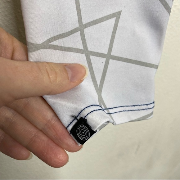 Onzie Size S/M Women's Moon Luna Graphic Yoga Leggings Full Length Activewear - Picture 6 of 9